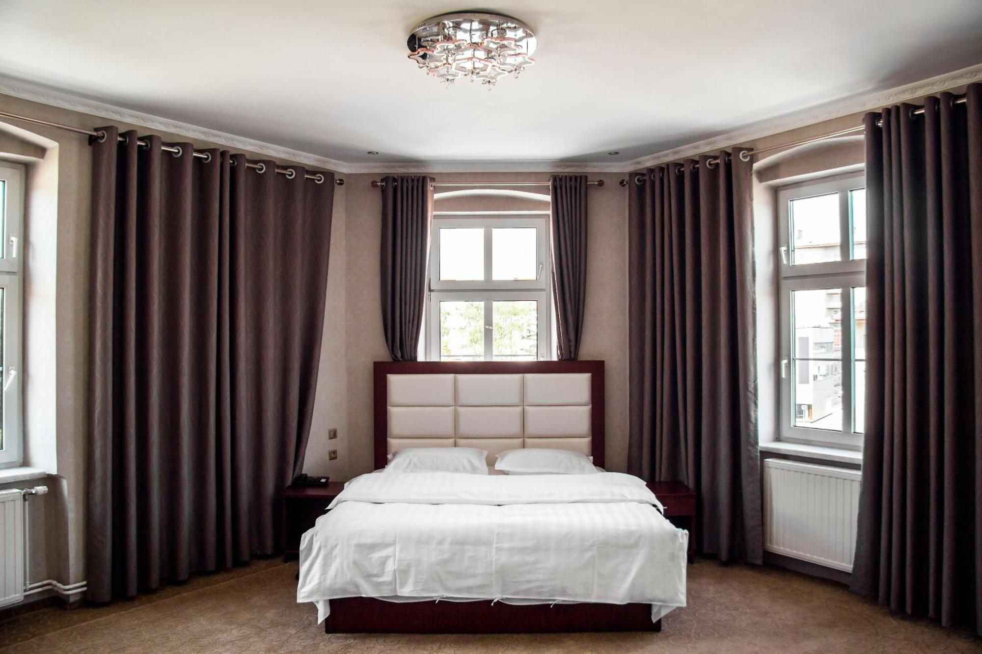 Hotel Muse Sankt Polten Bagian luar foto